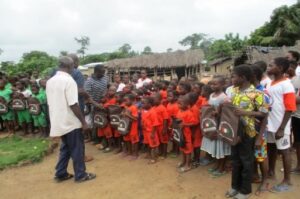 Remise de Kits Scolaires aux élèves des localités de Duékoué