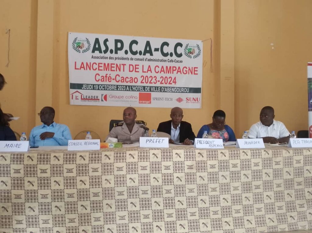 Lancement la campagne café-cacao 2023-2024 par l’Association des présidents de conseil d’administration Café-Cacao